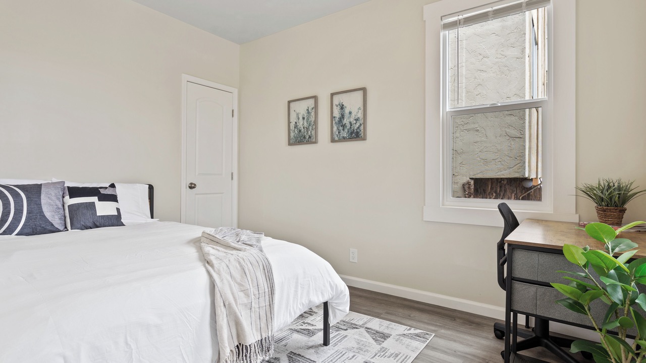Photo of Bedroom in Downtown