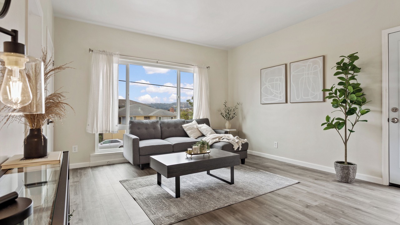 Photo of Livingroom in Downtown