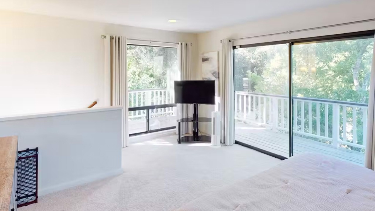 Photo of Bedroom in Santa Rosa