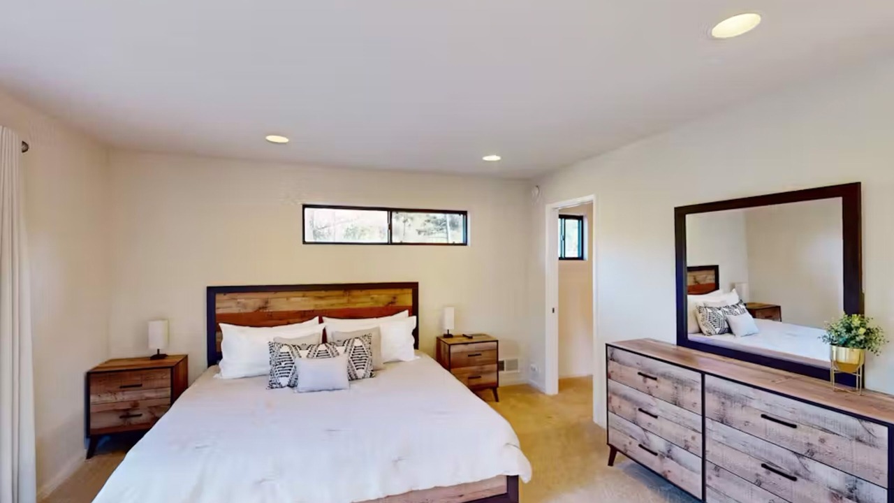 Photo of Bedroom in Santa Rosa