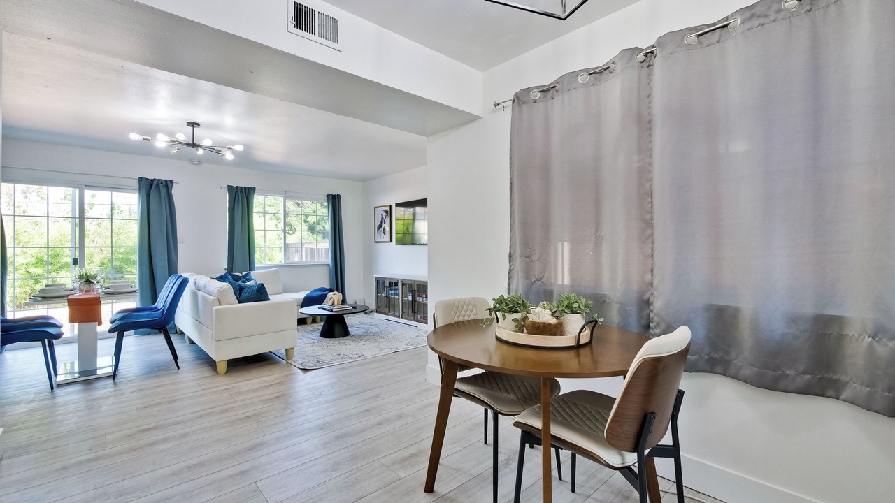 Photo of Livingroom in West San Jose