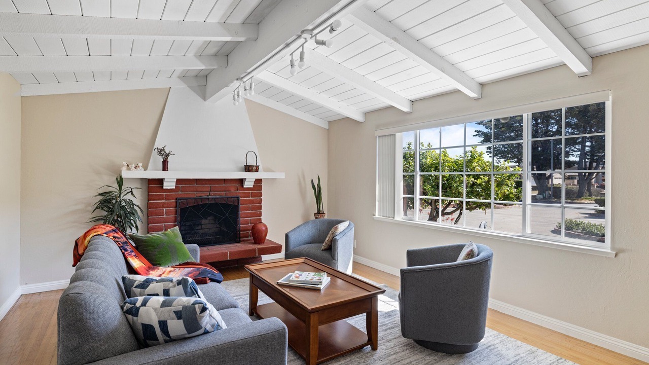 Photo of Livingroom in Foster City