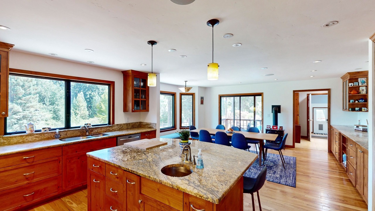 Photo of Kitchen in Freestone