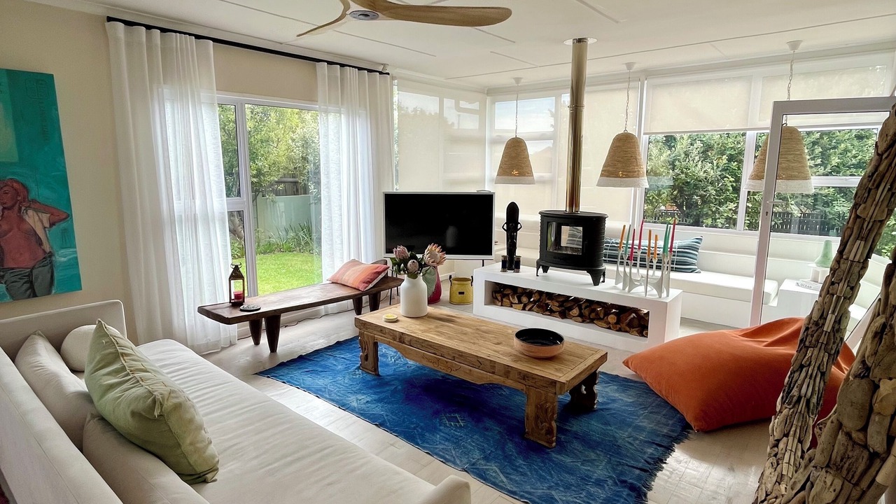 Photo of Livingroom in Noordhoek