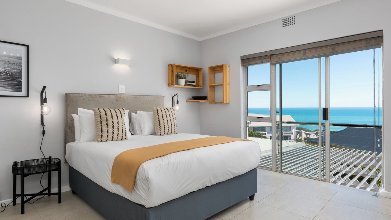 Photo of Bedroom in Camps Bay