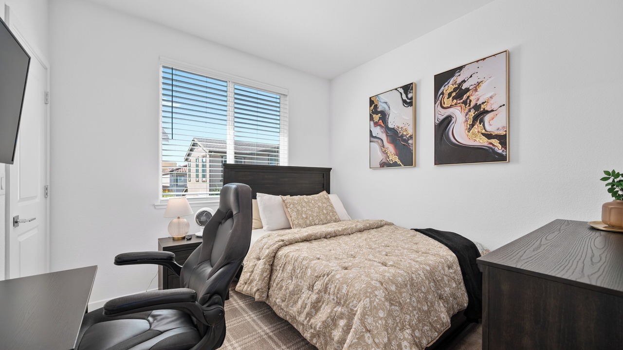 Photo of Bedroom in North Natomas