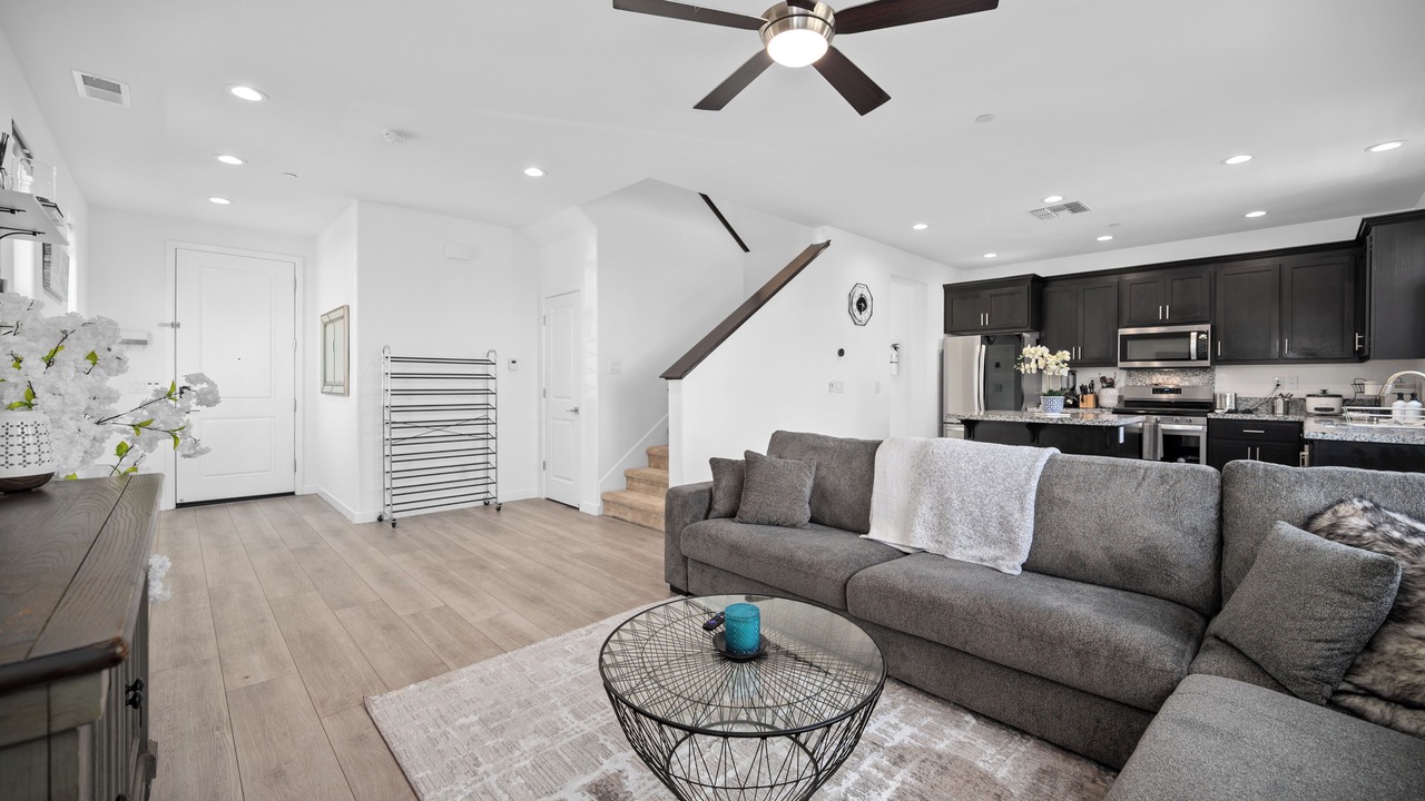 Photo of Livingroom in North Natomas