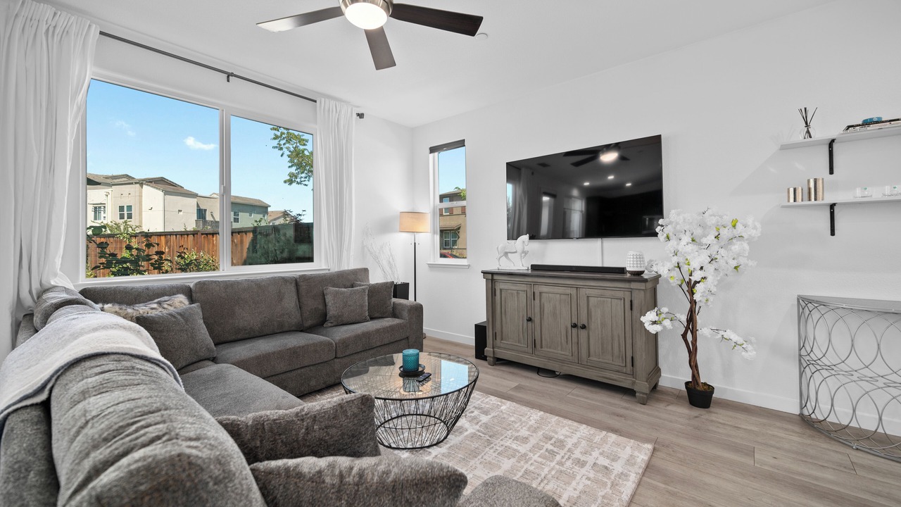 Photo of Livingroom in North Natomas