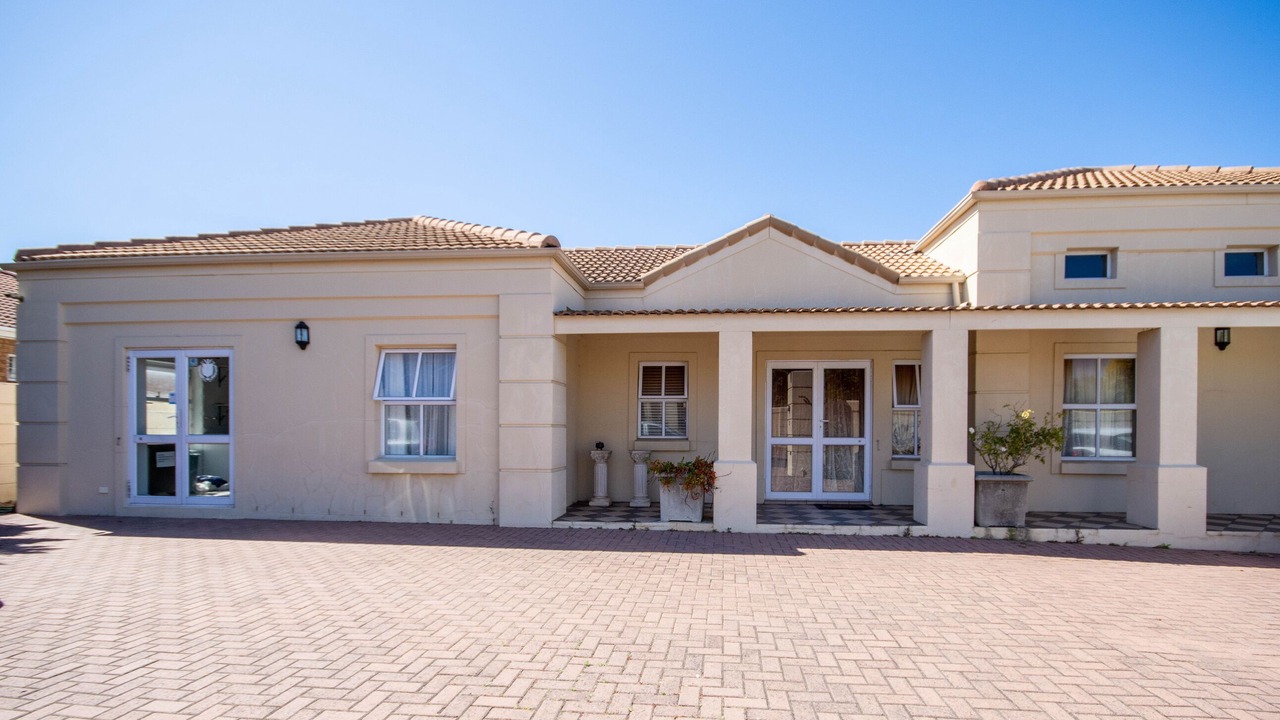 Photo of Outdoor in Somerset West
