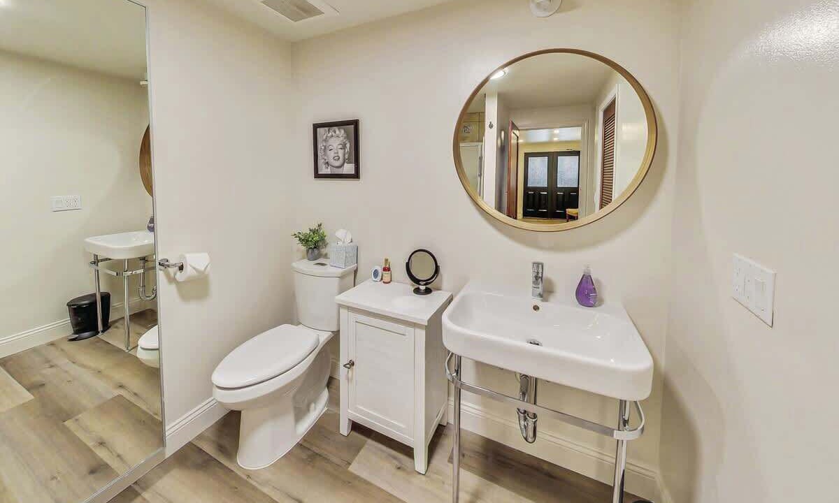 Photo of Bathroom in Silver Terrace