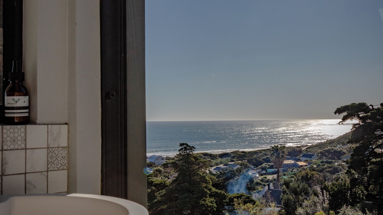 Photo of Bathroom in Cape Peninsula
