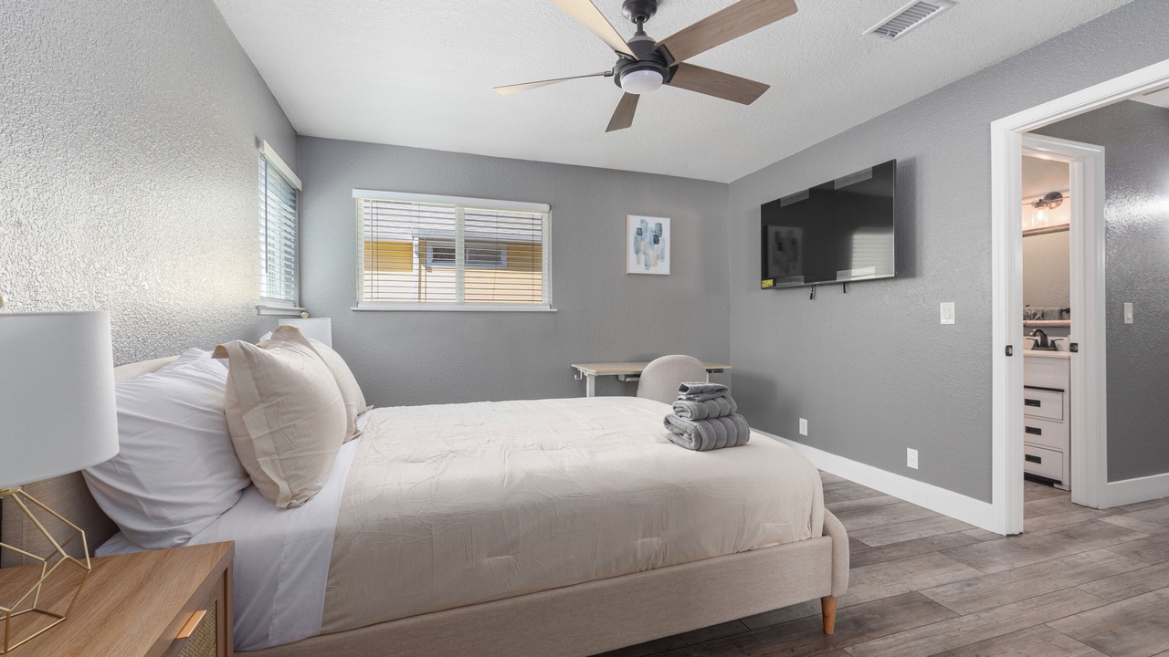 Photo of Bedroom in Downtown Sacramento