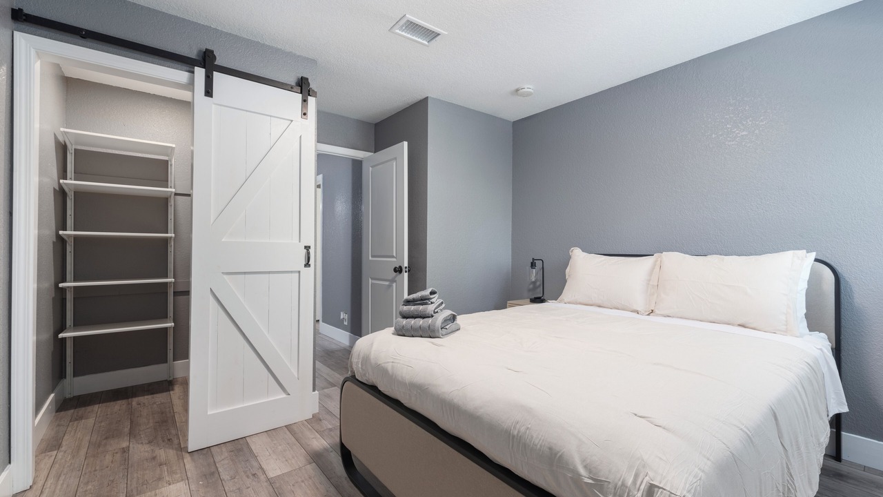Photo of Bedroom in Downtown Sacramento