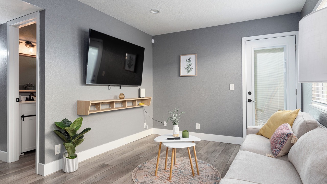 Photo of Livingroom in Downtown Sacramento