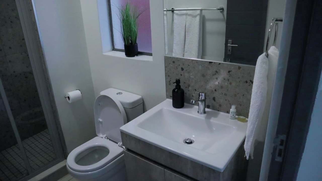 Photo of Bathroom in Greater Johannesburg Metropolitan Area