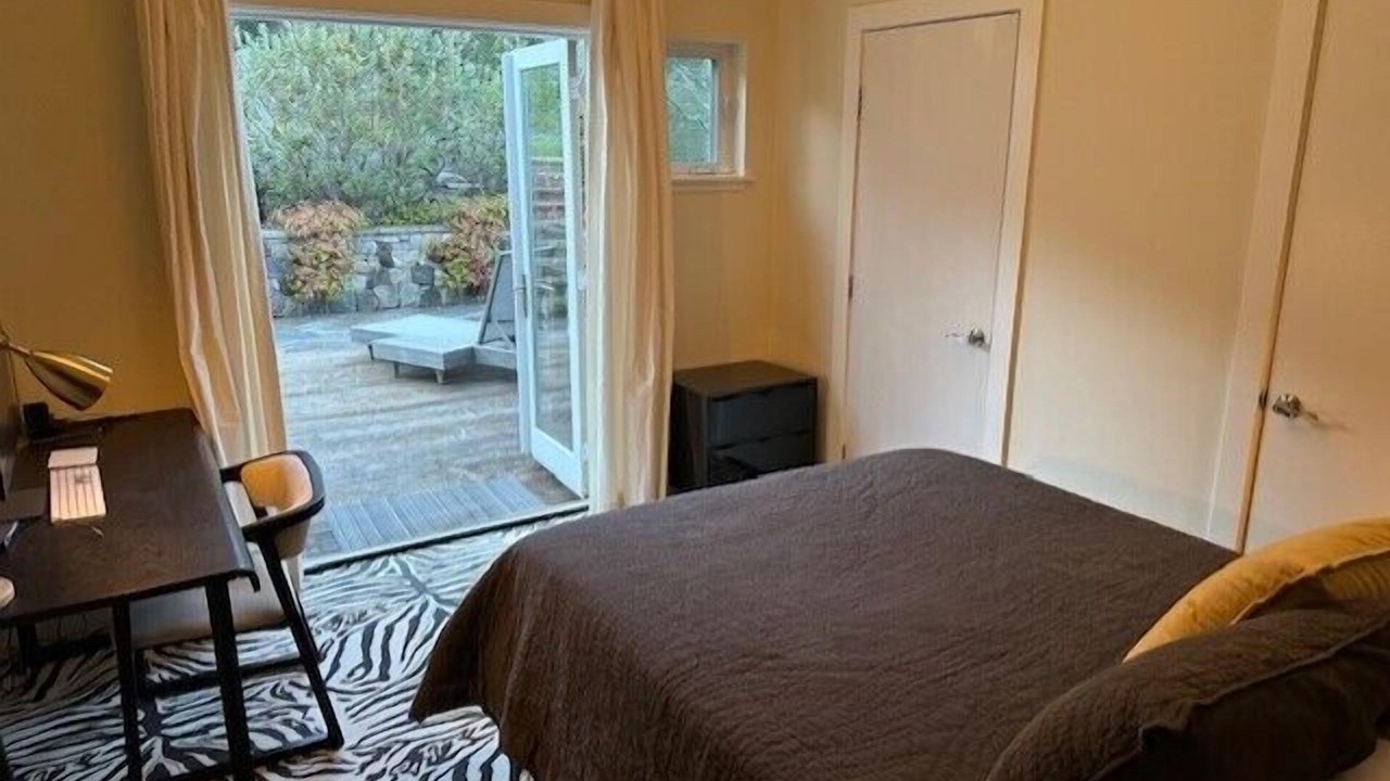 Photo of Bedroom in Kenwood