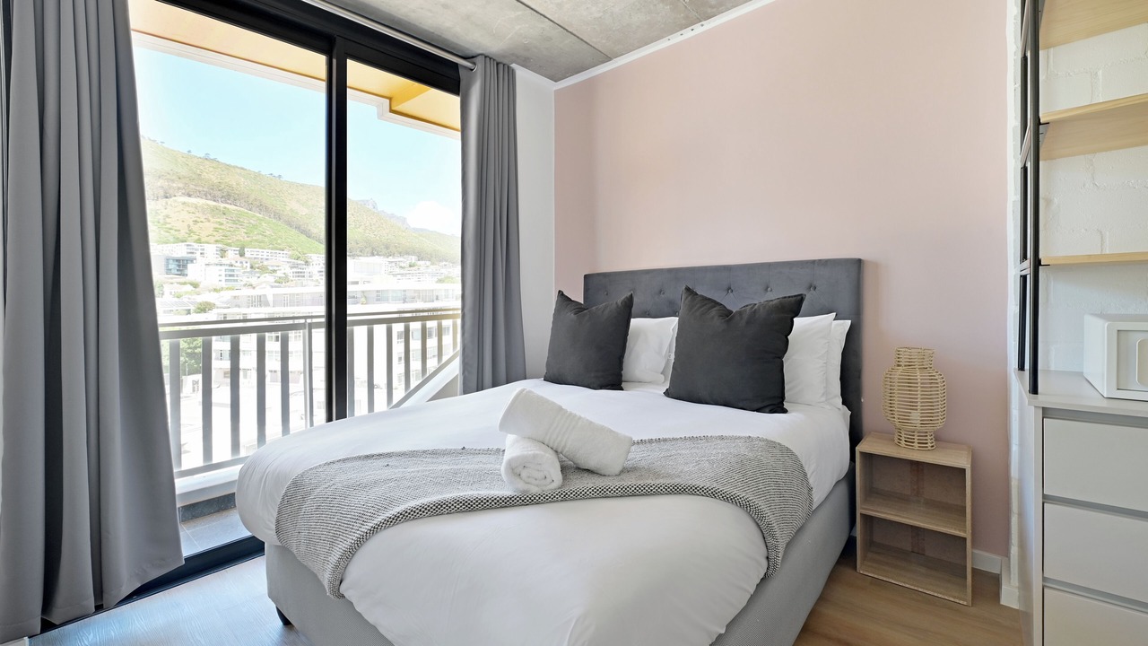 Photo of Bedroom in Three Anchor Bay