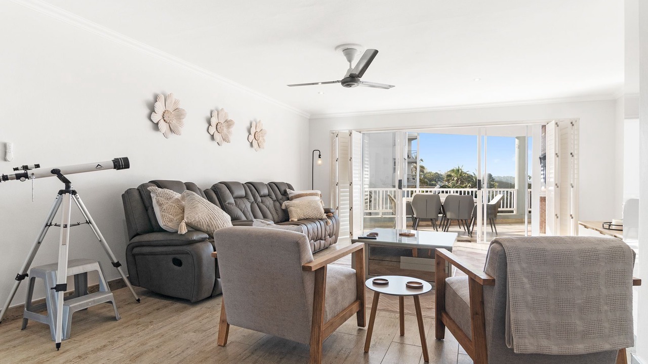Photo of Livingroom in Shaka's Rock