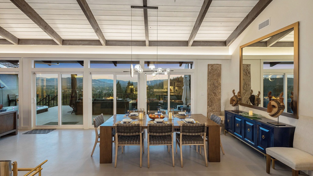 Photo of Livingroom in Santa Rosa