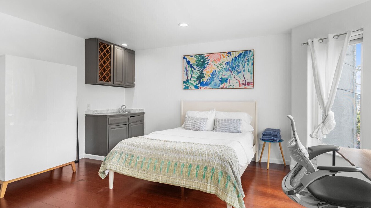 Photo of Bedroom in Bayview