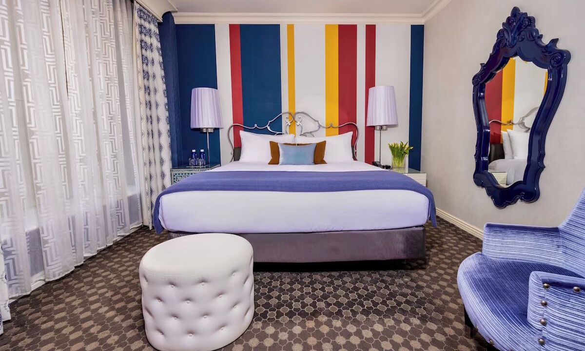 Photo of Bedroom in Theater District