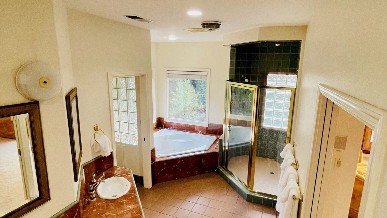 Photo of Bathroom in Kenwood