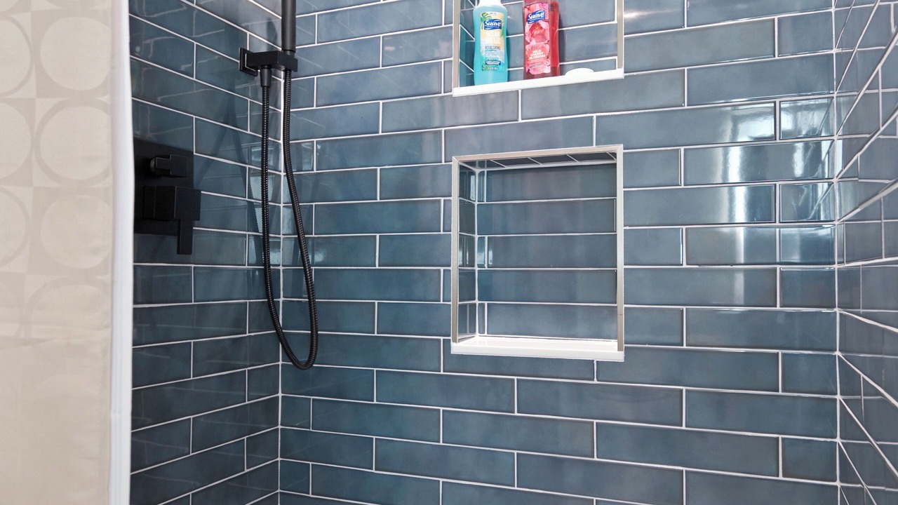 Photo of Bathroom in North Oak Park