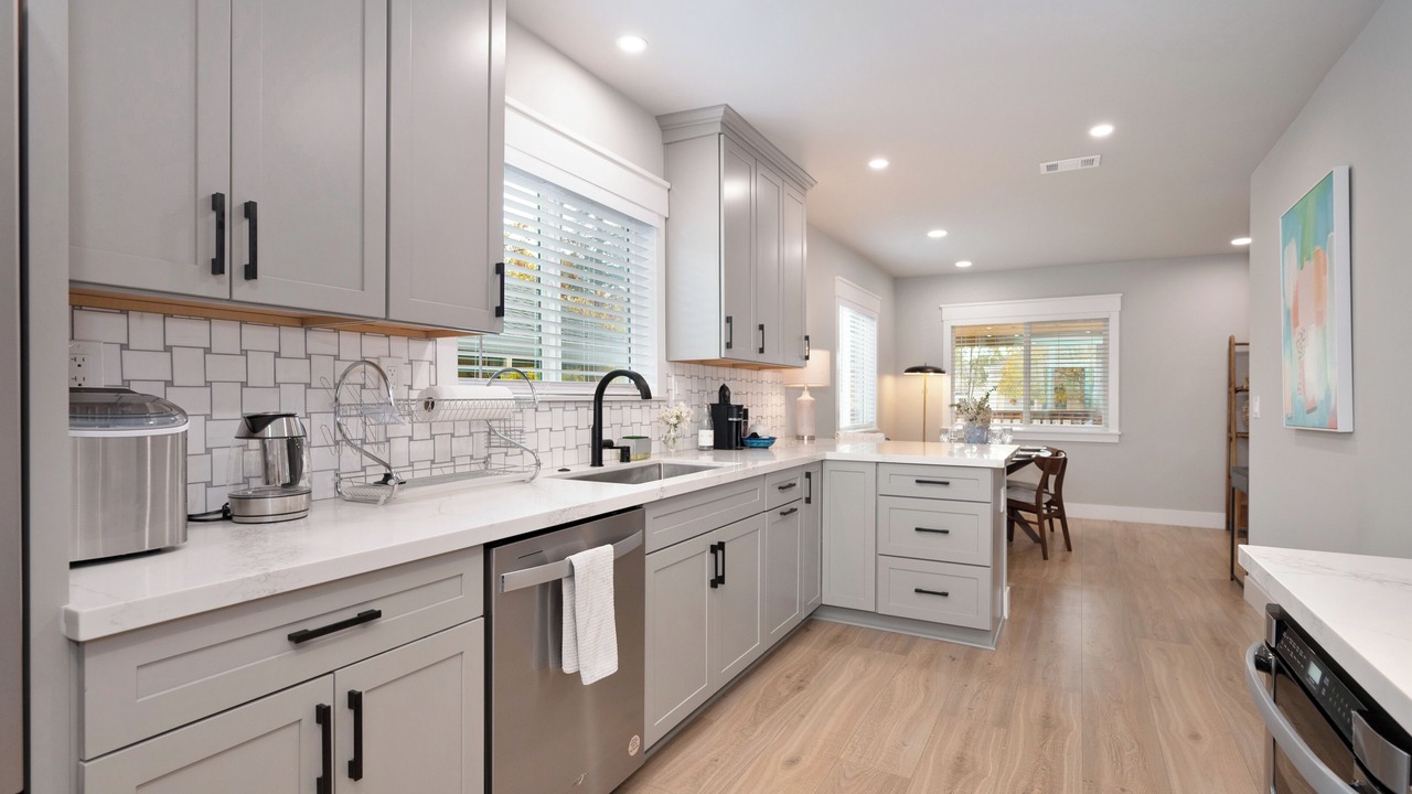 Photo of Kitchen in North Oak Park