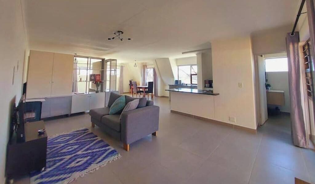 Photo of Livingroom in Houghton Estate