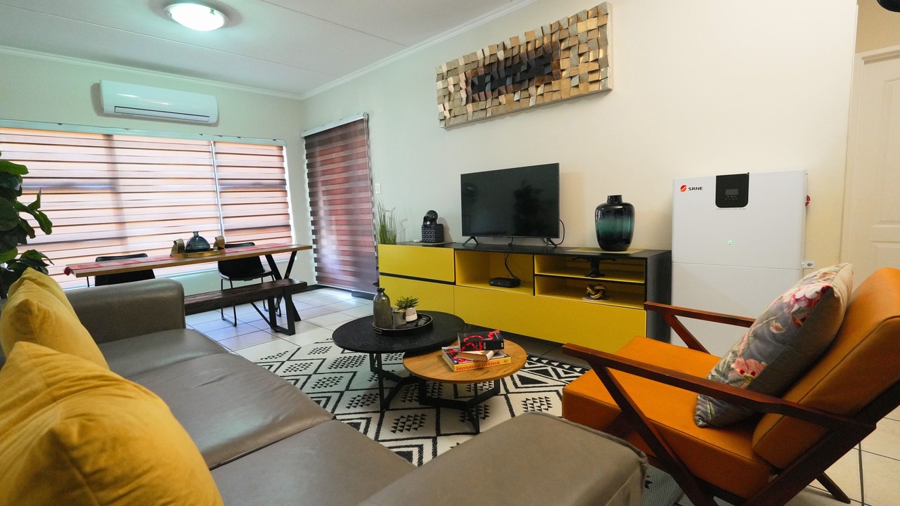 Photo of Livingroom in Greater Johannesburg Metropolitan Area