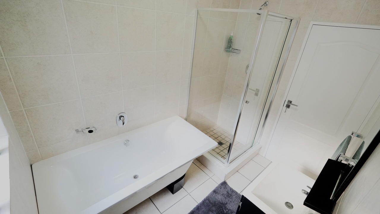 Photo of Bathroom in Greater Johannesburg Metropolitan Area