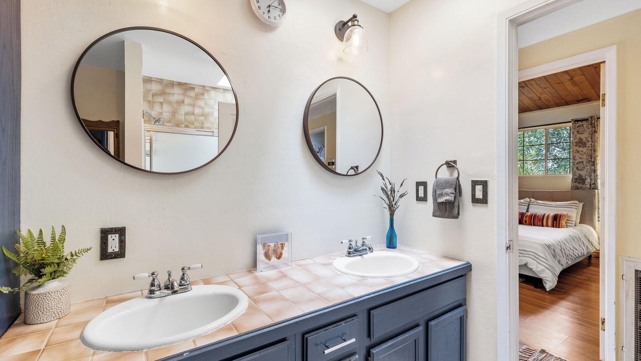 Photo of Bathroom in Forestville