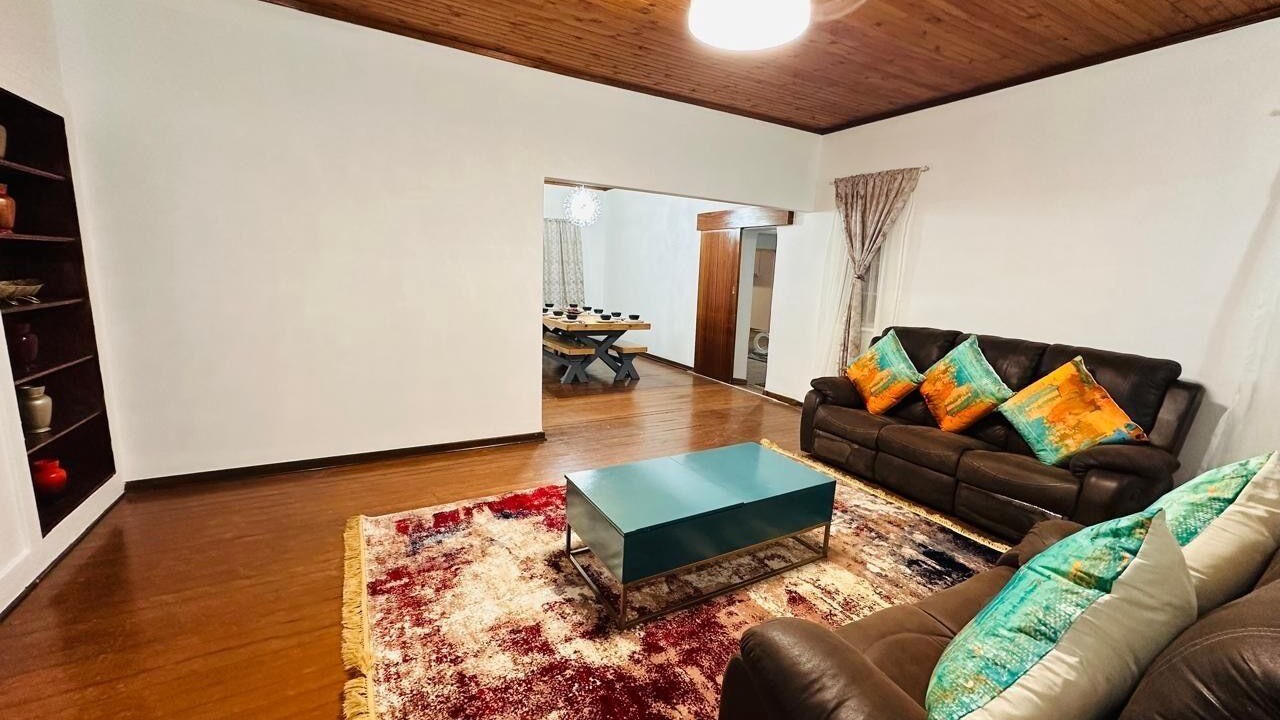 Photo of Livingroom in Greater Johannesburg Metropolitan Area