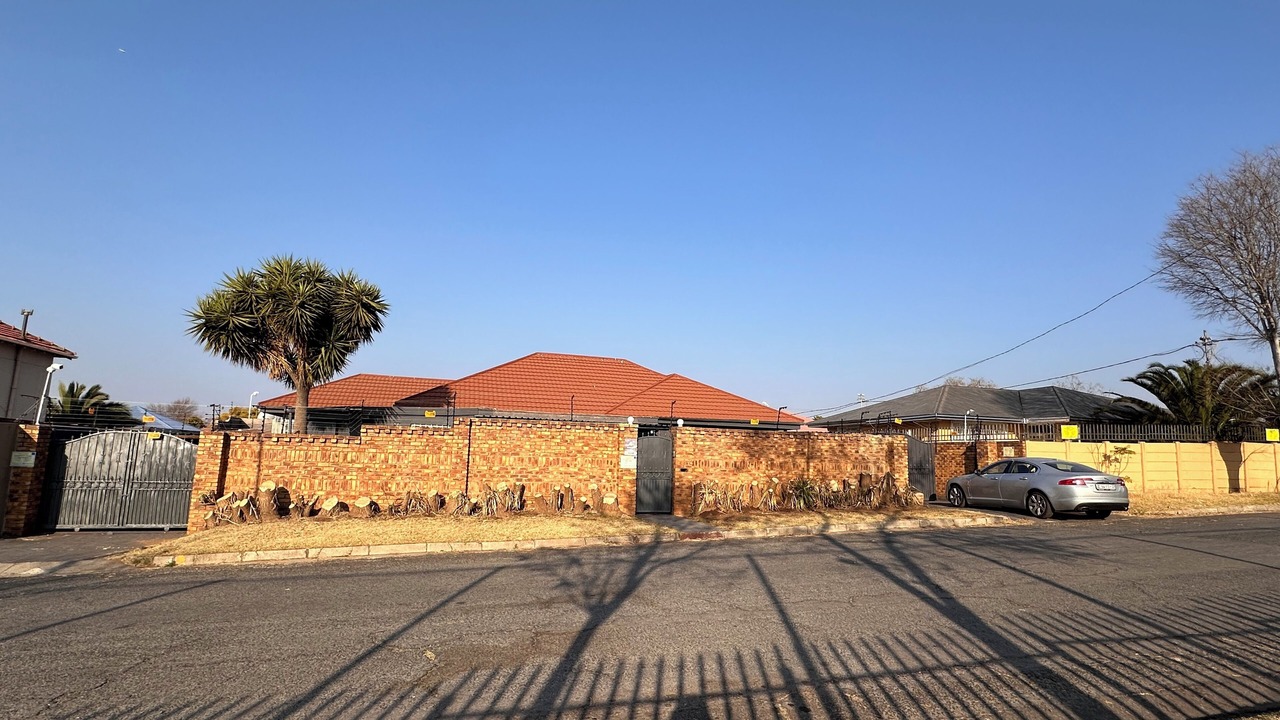Photo of Others in Greater Johannesburg Metropolitan Area