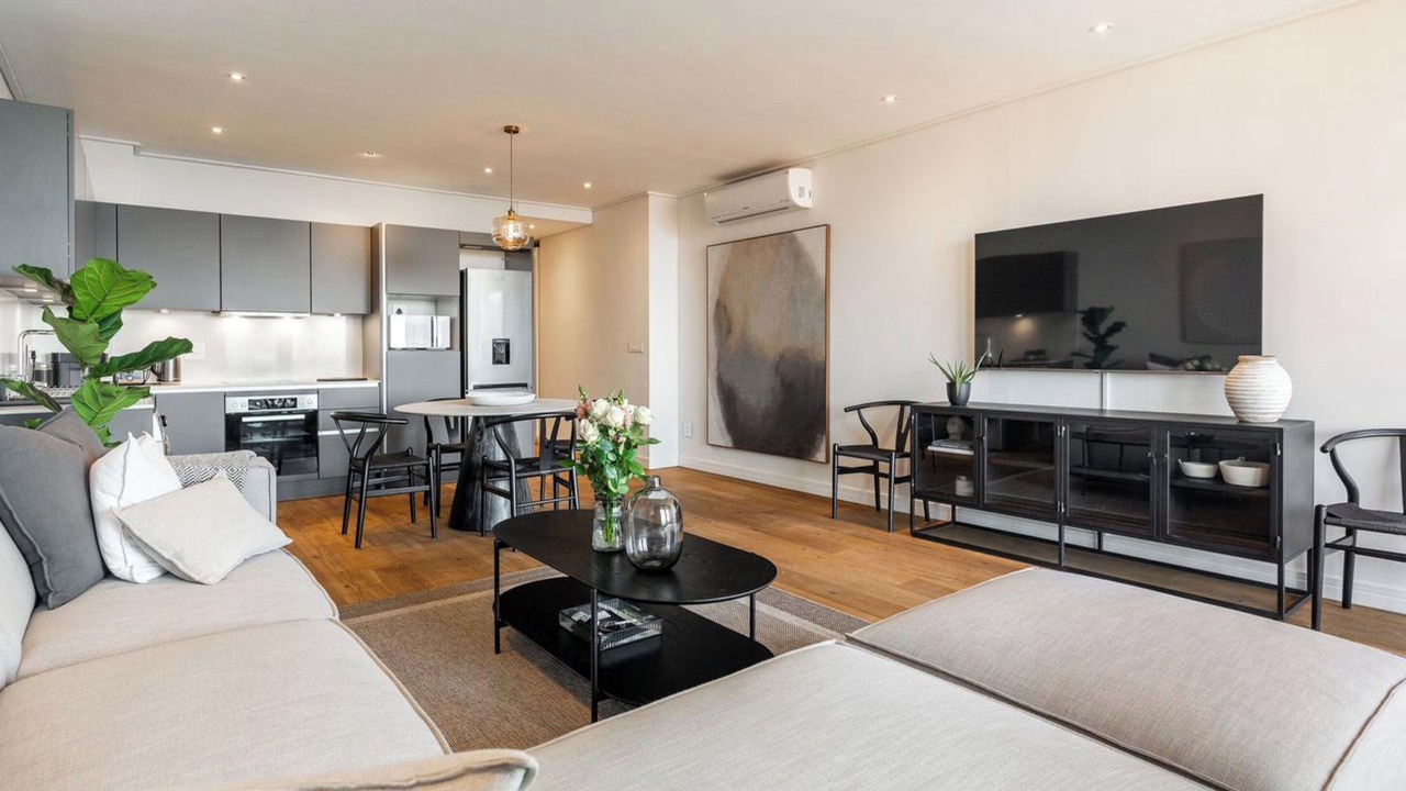 Photo of Livingroom in Three Anchor Bay