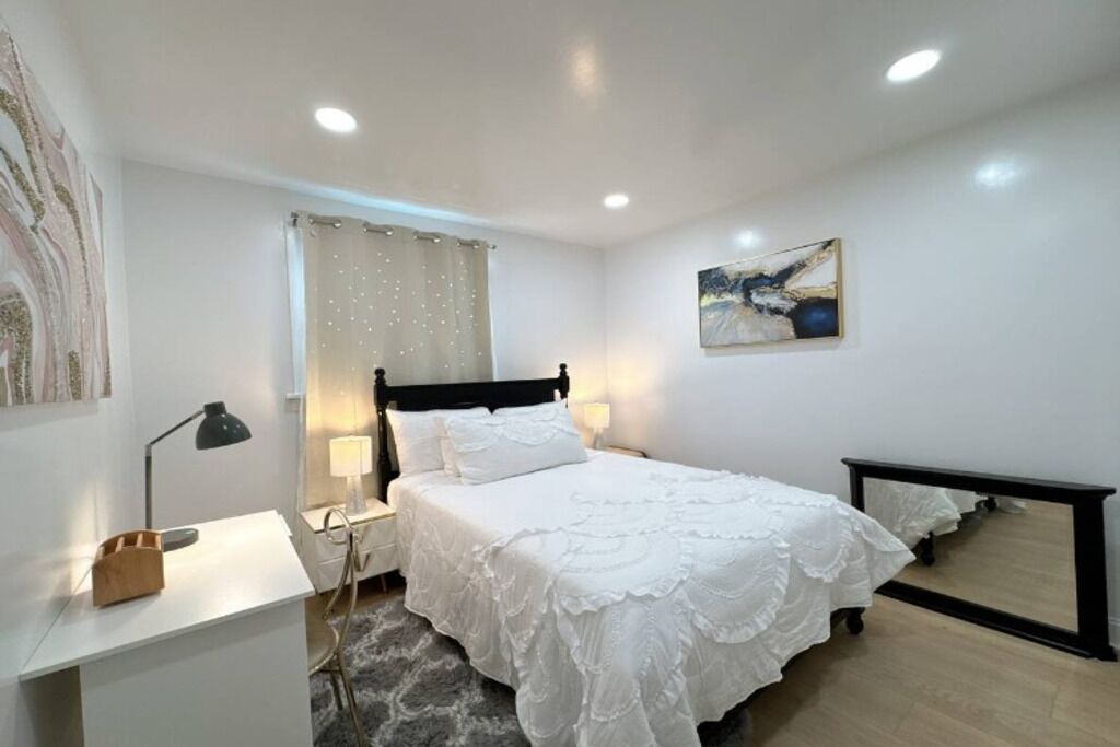 Photo of Bedroom in Central San Mateo