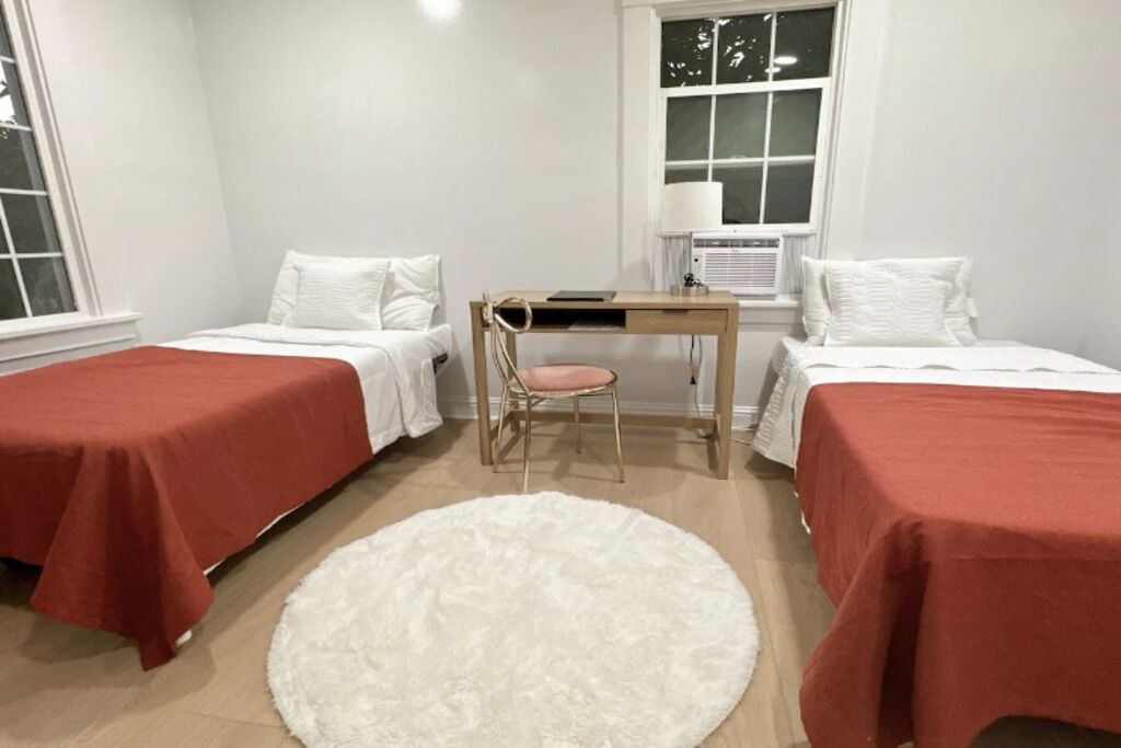 Photo of Bedroom in Central San Mateo