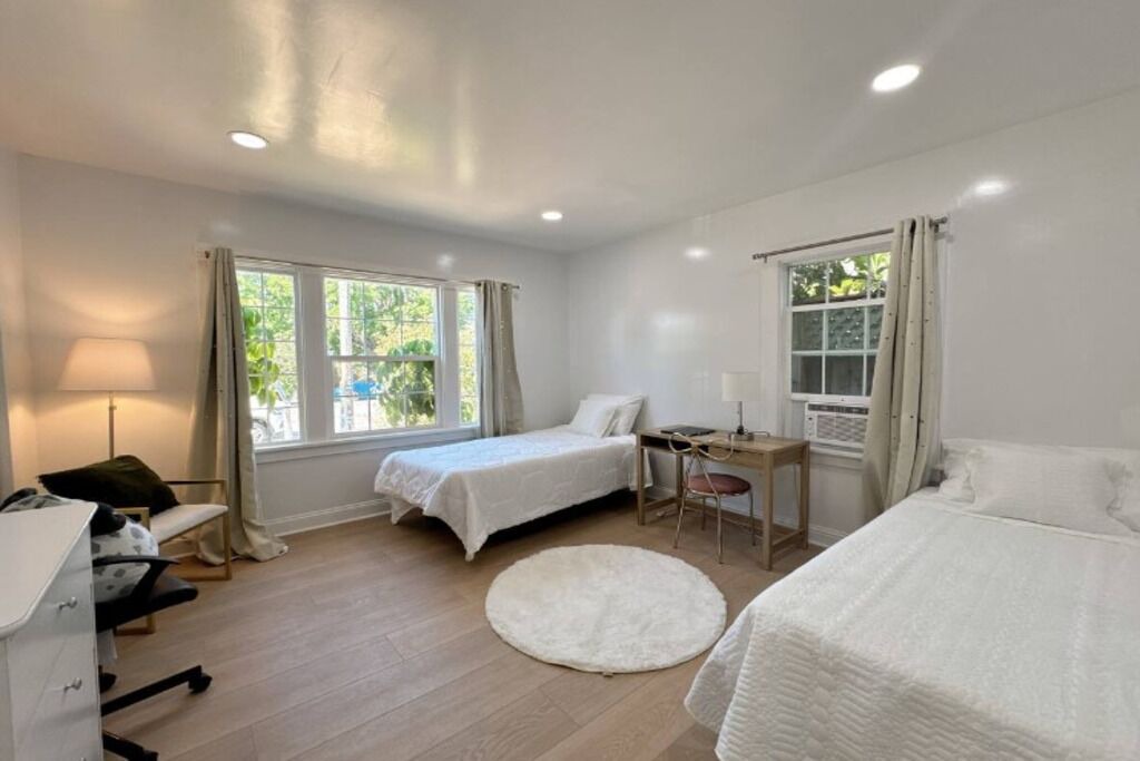 Photo of Bedroom in Central San Mateo