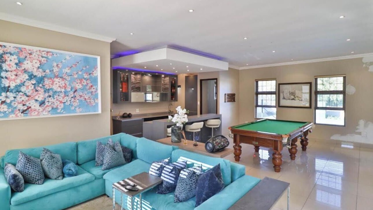 Photo of Livingroom in Greater Johannesburg Metropolitan Area