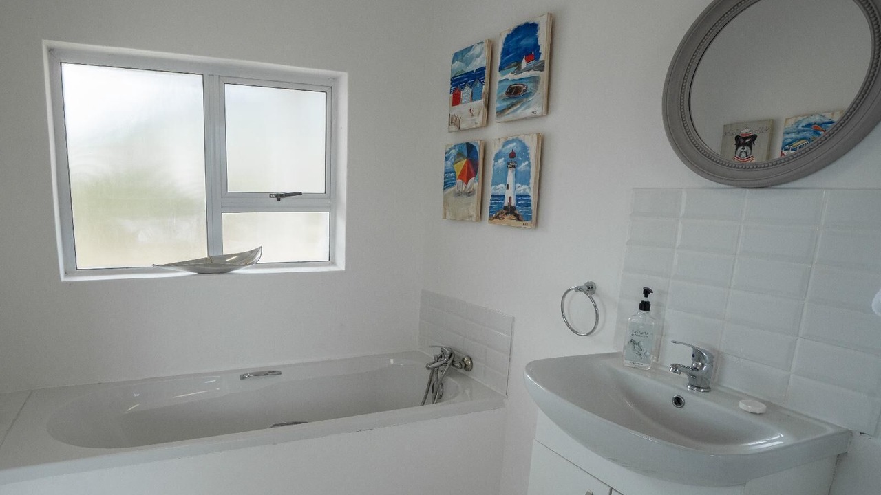 Photo of Bathroom in Betty's Bay