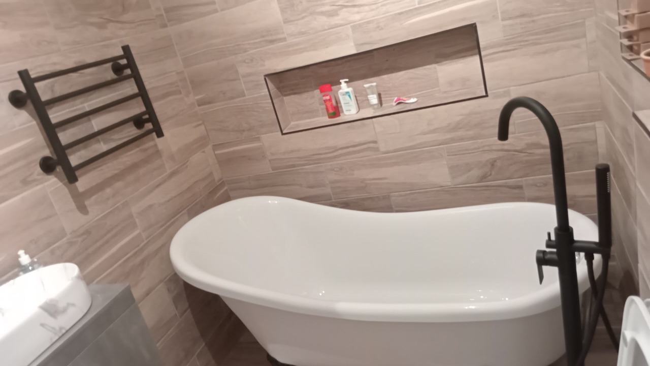 Photo of Bathroom in Strand