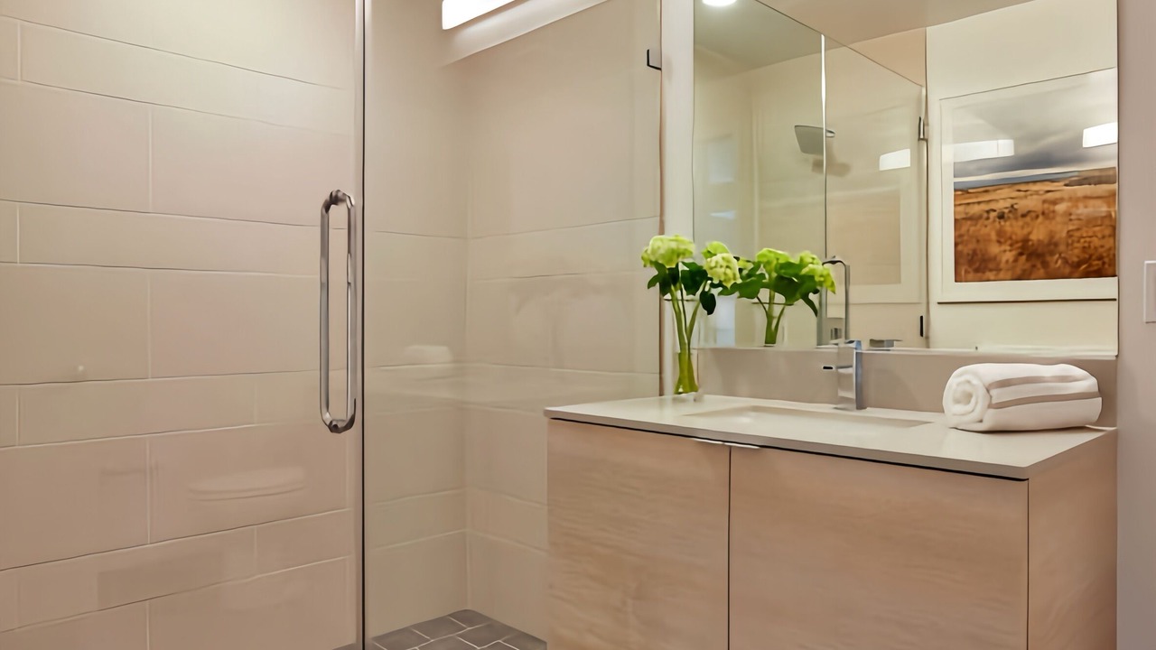 Photo of Bathroom in Rincon Hill