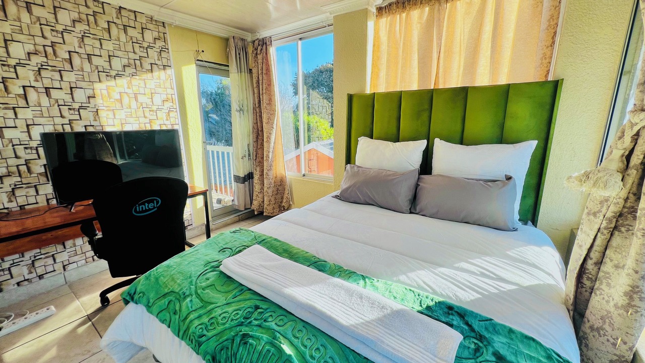 Photo of Bedroom in Greater Johannesburg Metropolitan Area