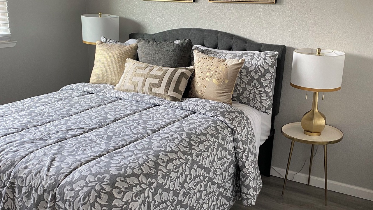 Photo of Bedroom in Arden-Arcade