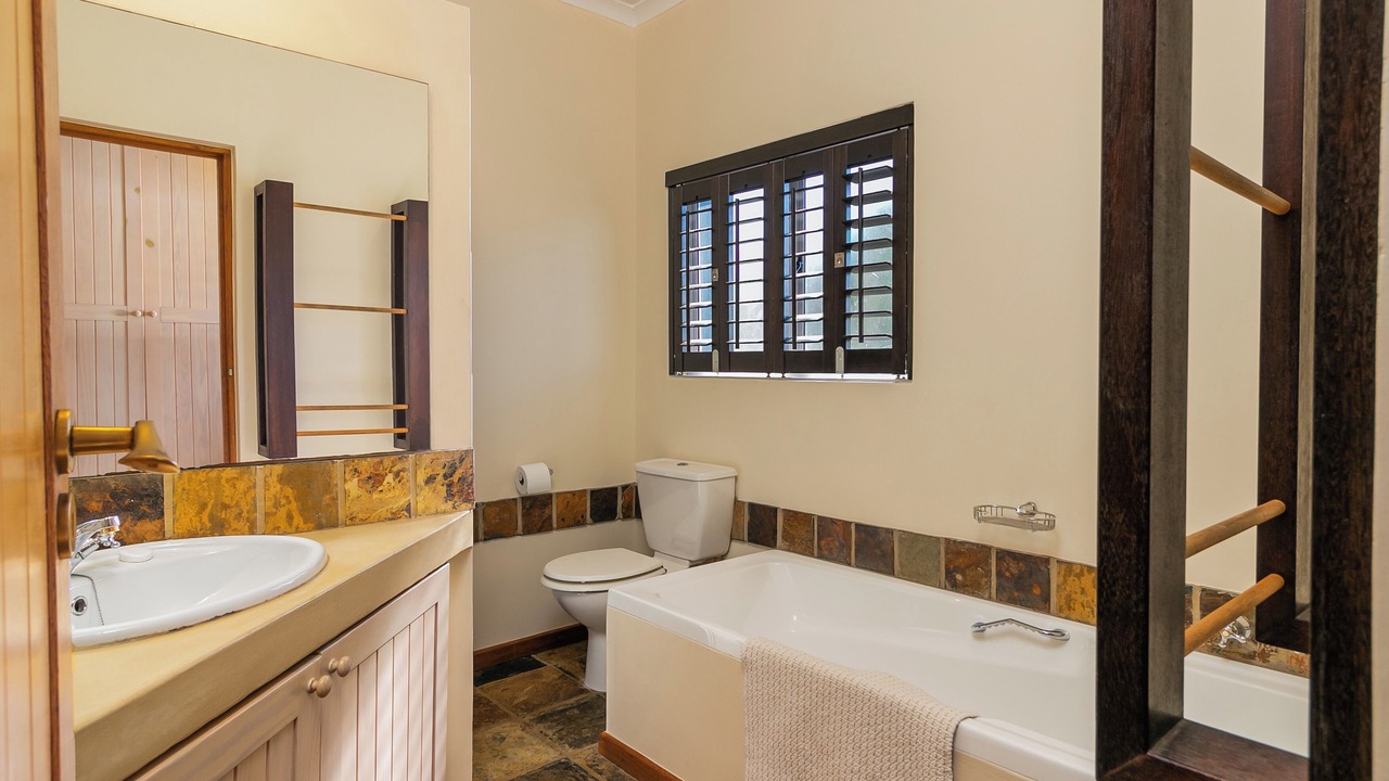 Photo of Bathroom in Knysna