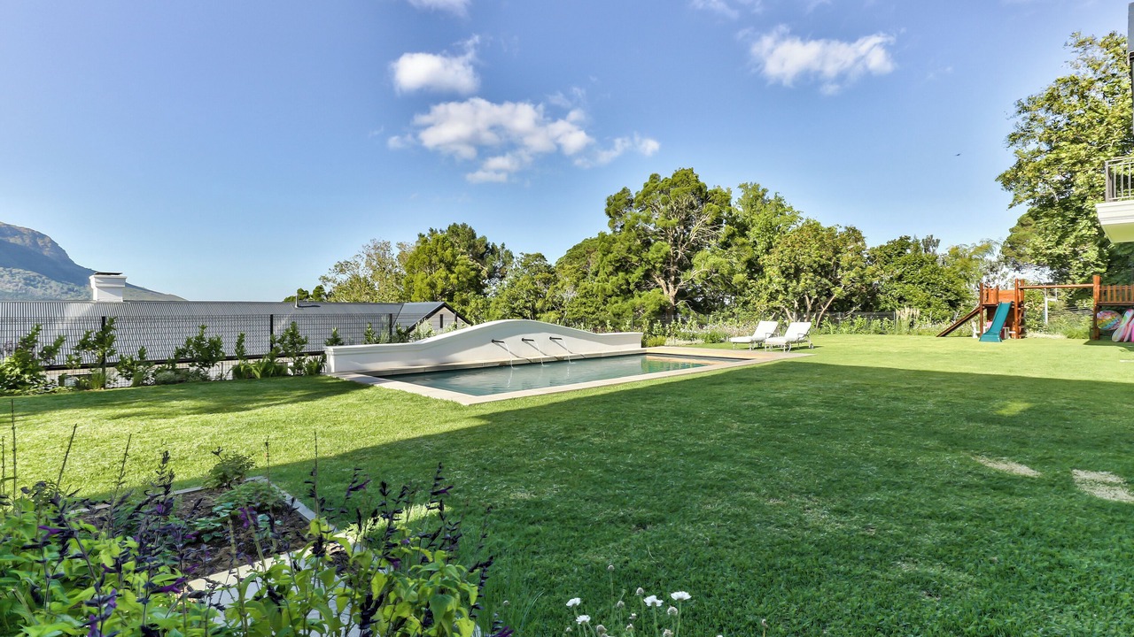 Photo of Outdoor in Bishopscourt