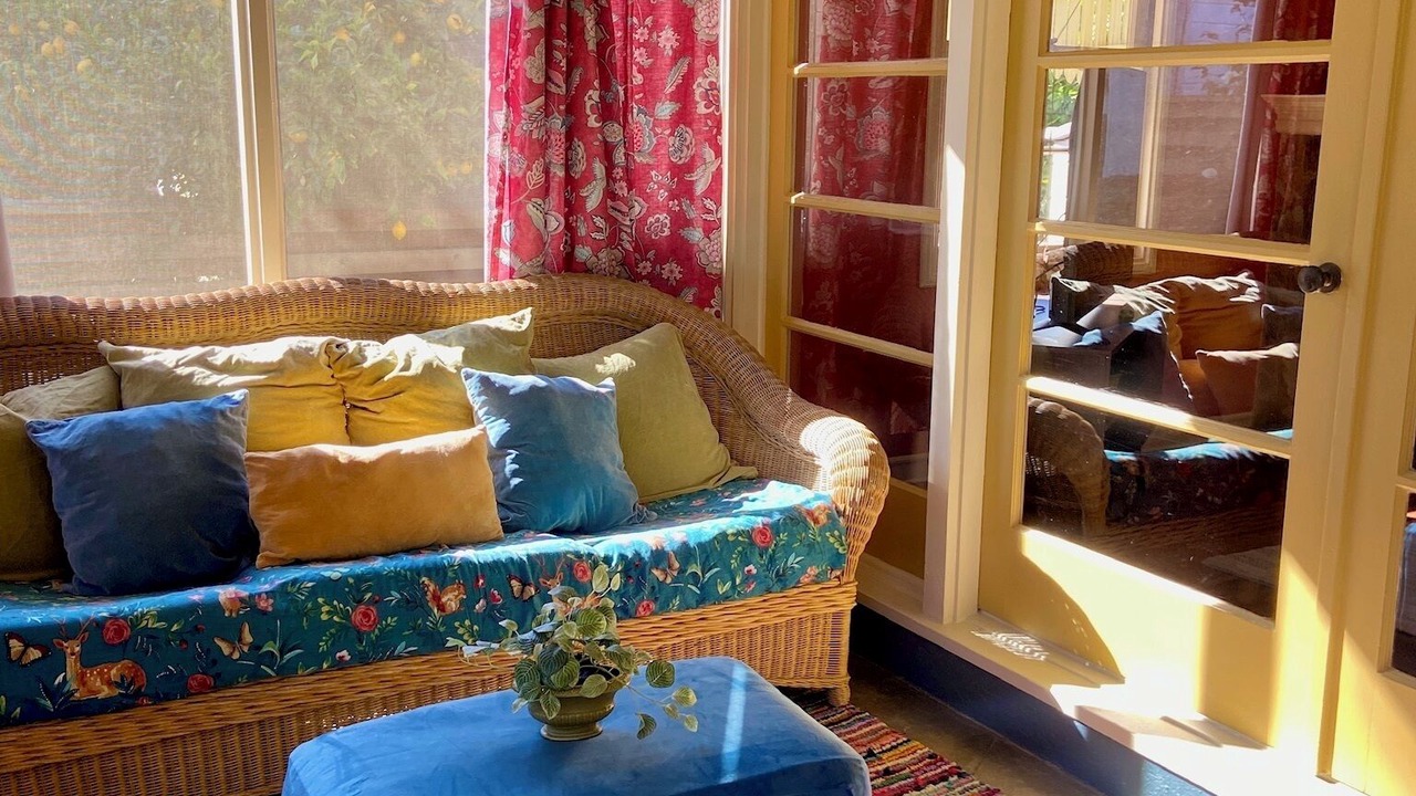 Photo of Livingroom in Estudillo Estates - Glen