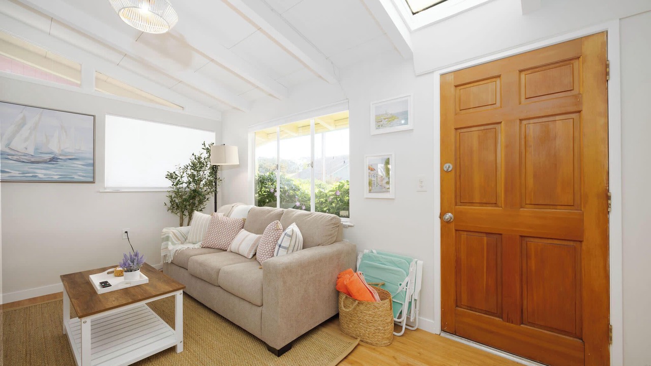 Photo of Livingroom in El Granada