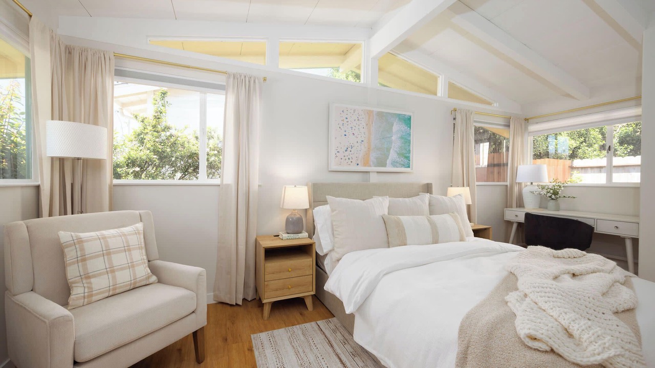Photo of Bedroom in El Granada