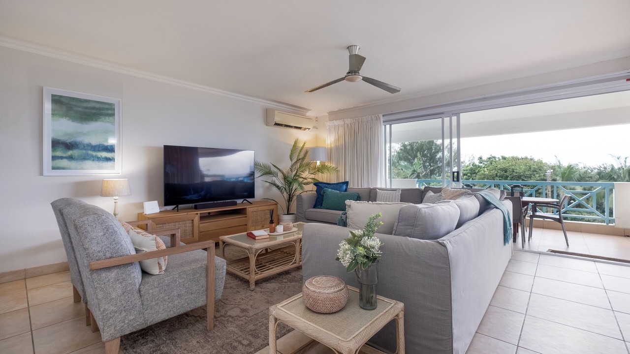 Photo of Livingroom in Shaka's Rock